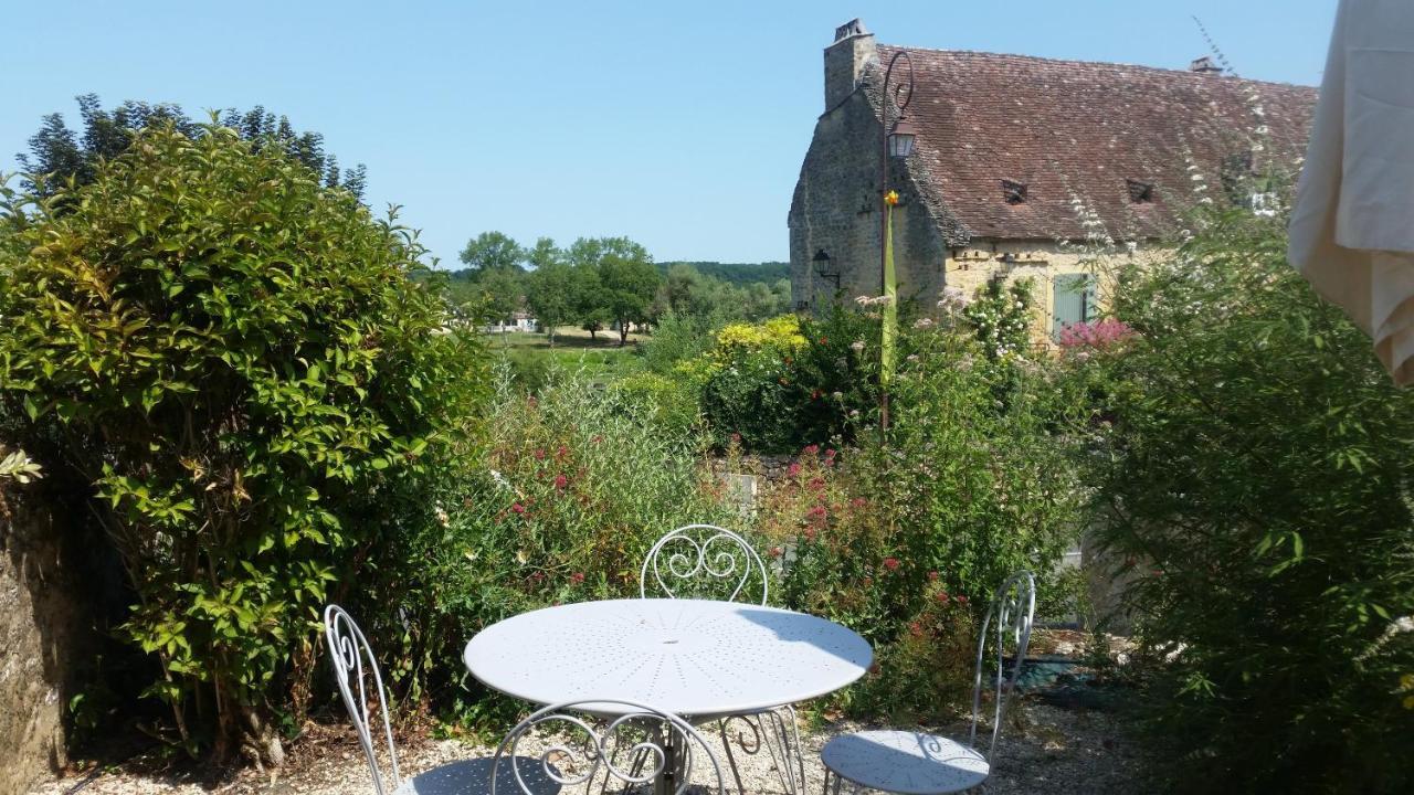 Hôtel-Restaurant Côté Rivage Badefols-sur-Dordogne Exterior foto